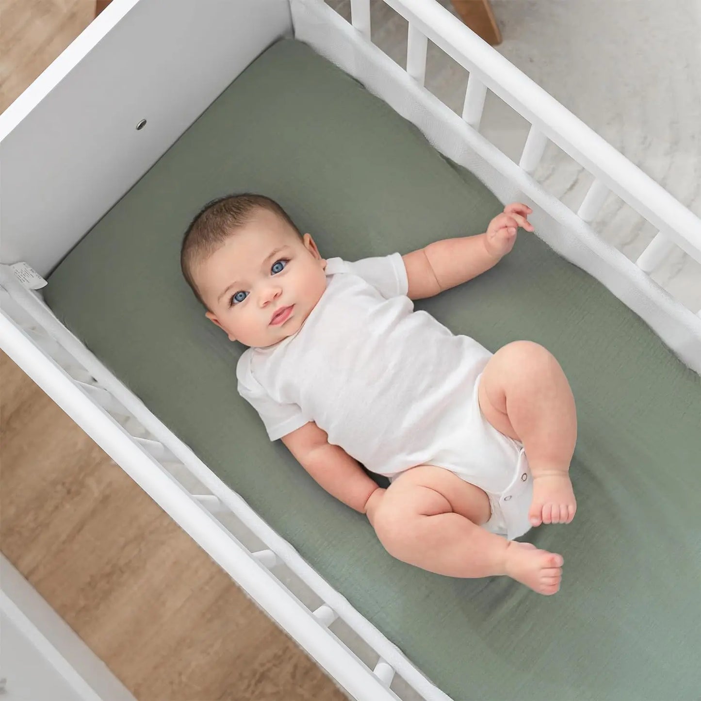 Baby Sleeper Bed Crib for Newborns